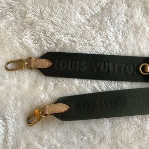 LOUIS VUITTON Monogram Multi Pochette Accessories Shoulder Strap Kaki